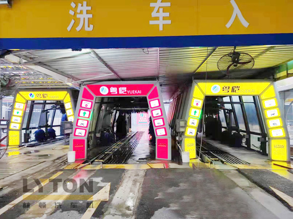 四會(huì)粵愷，一站三套洗車(chē)設(shè)備！粵愷加油站復(fù)購(gòu)林頓FX11全自動(dòng)洗車(chē)機(jī)