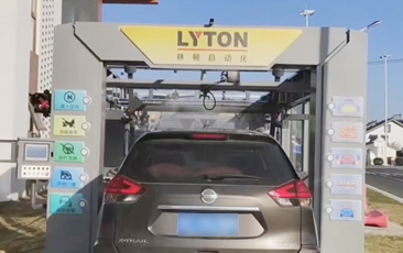 選擇林頓，選擇放心！江蘇周莊網(wǎng)紅打卡加油站選擇林頓FX-80A系列全自動洗車機