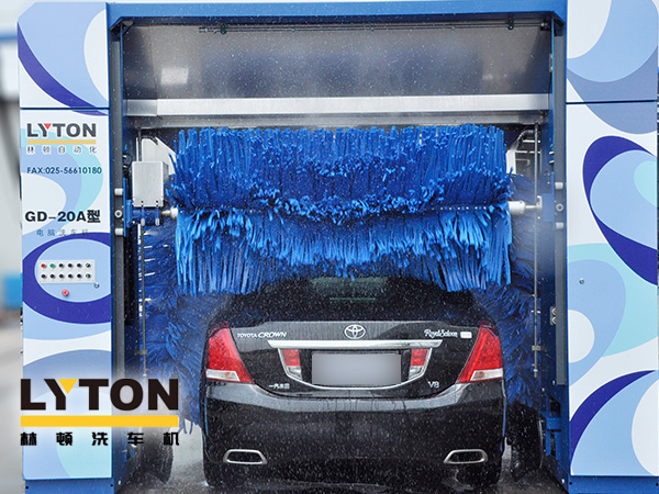 性能穩(wěn)定，售后無(wú)憂(yōu)！林頓GD-20a型全自動(dòng)洗車(chē)機(jī)風(fēng)采圖集！