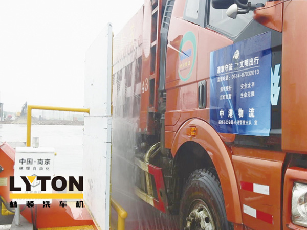 城市治塵“新利器”——工程類洗輪機,有效解決車輪帶泥污染路面難題