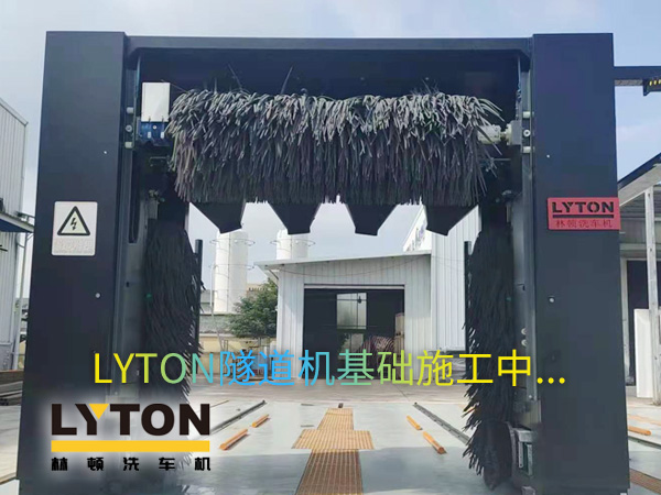 洗得干不干凈、“穩(wěn)定性”和“性價(jià)比”、“收益”評判一臺全自動洗車機(jī)好壞