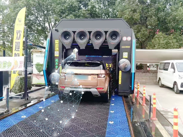 從傳感器到“智慧眼”:全自動(dòng)洗車機(jī)與AI的跨界碰撞啟示錄