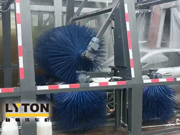 用戶對(duì)比，還得林頓FX11全自動(dòng)洗車機(jī)！常州南門石化配置洗車設(shè)備記！“品質(zhì)·交付”只為不負(fù)客戶所托！